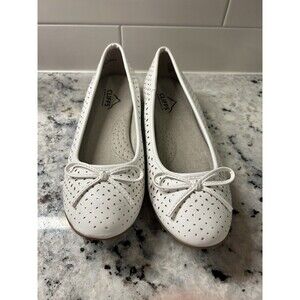 Cliffs By White Mountain Women’s 6.5 Cheryl Cushioned Ballet Flat White Comfort